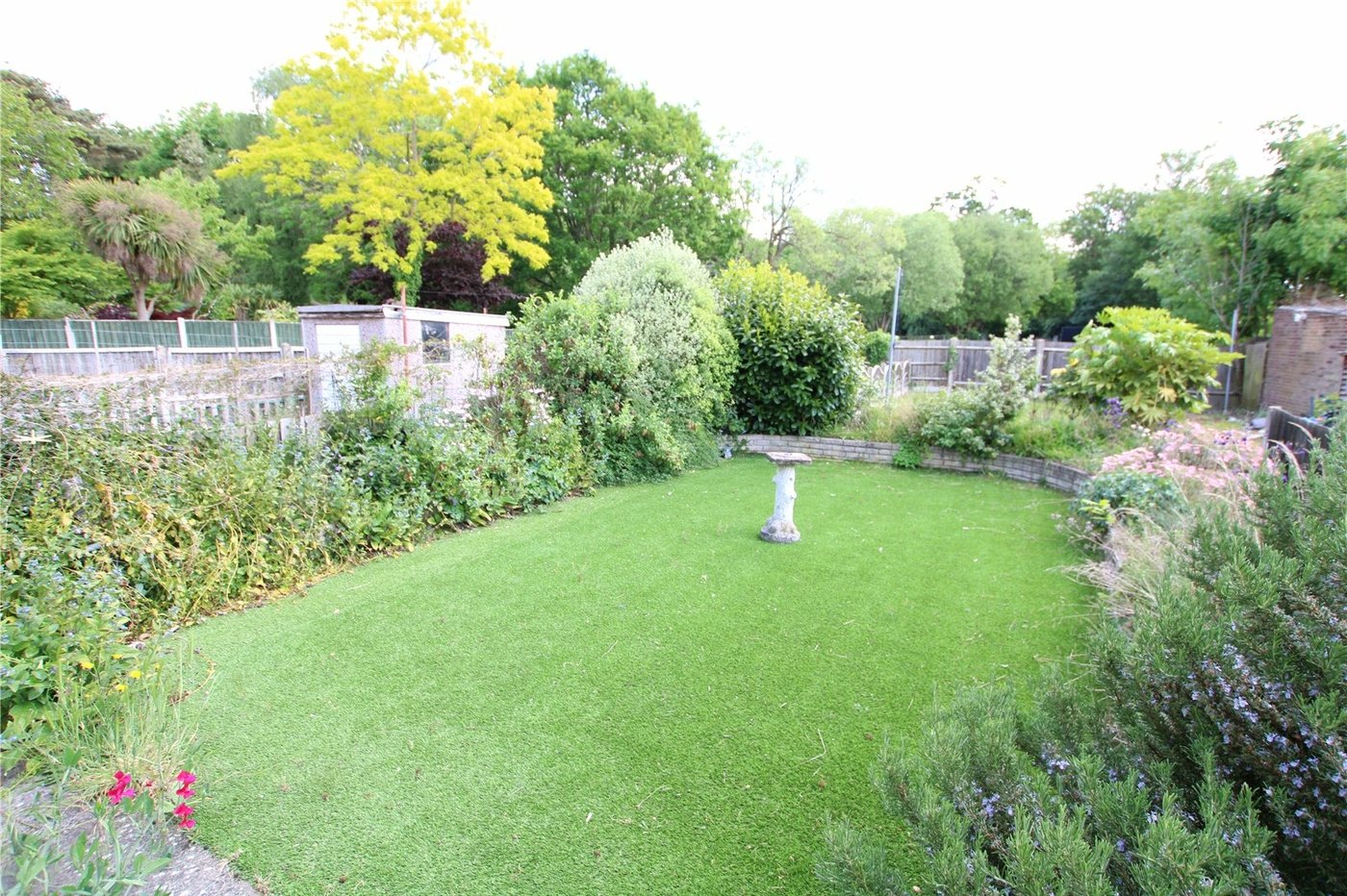 2 bedroom property for sale in London | Robinson Jackson