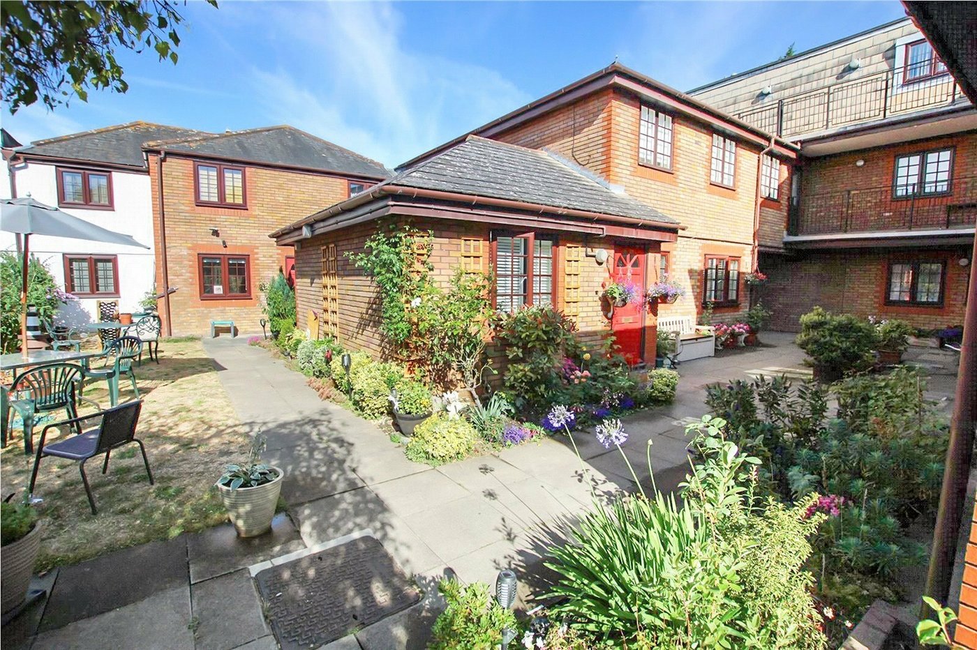 1 bedroom property for sale in London | Robinson Jackson