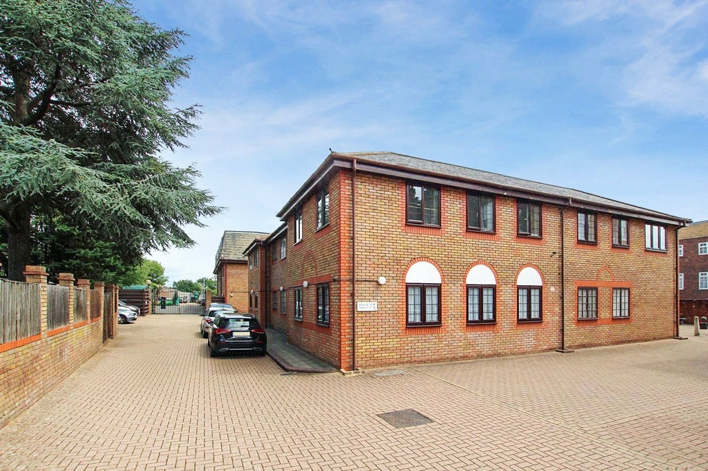 1 bedroom property for sale in London | Robinson Jackson