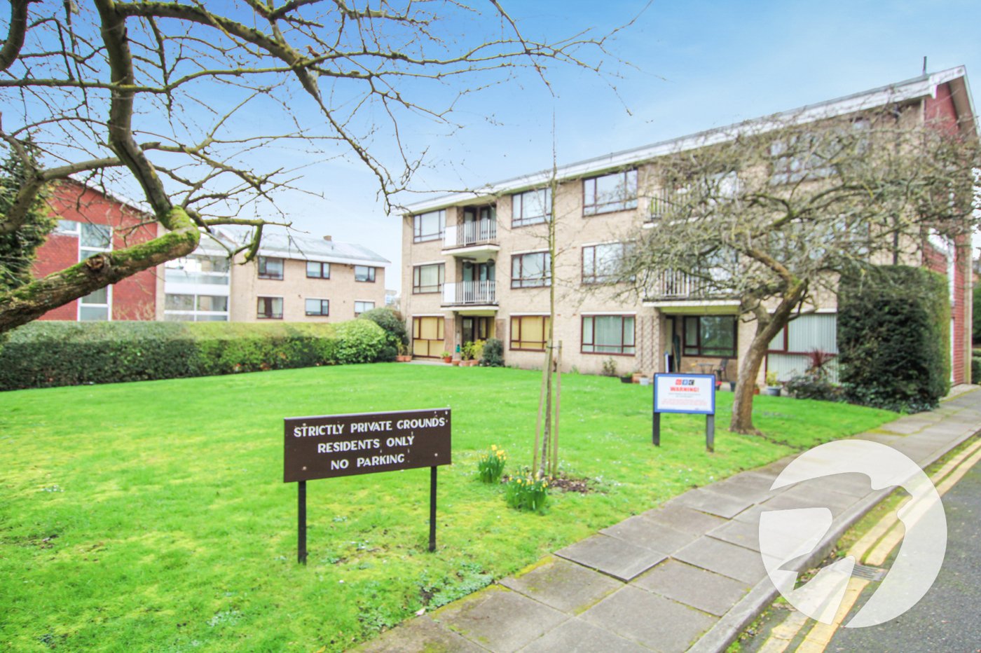 2 bedroom property for sale in London | Robinson Jackson