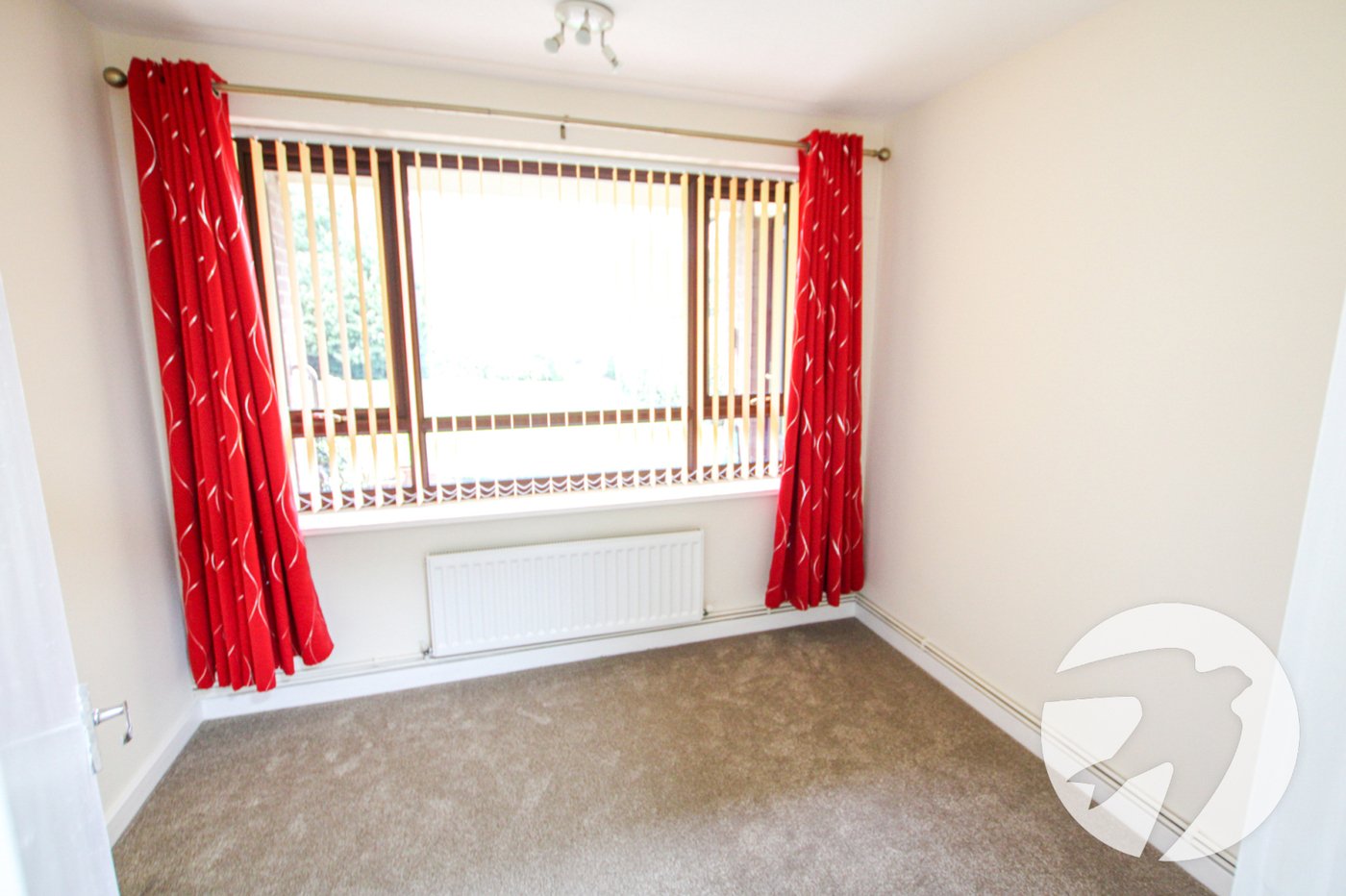 2 bedroom property for sale in London | Robinson Jackson