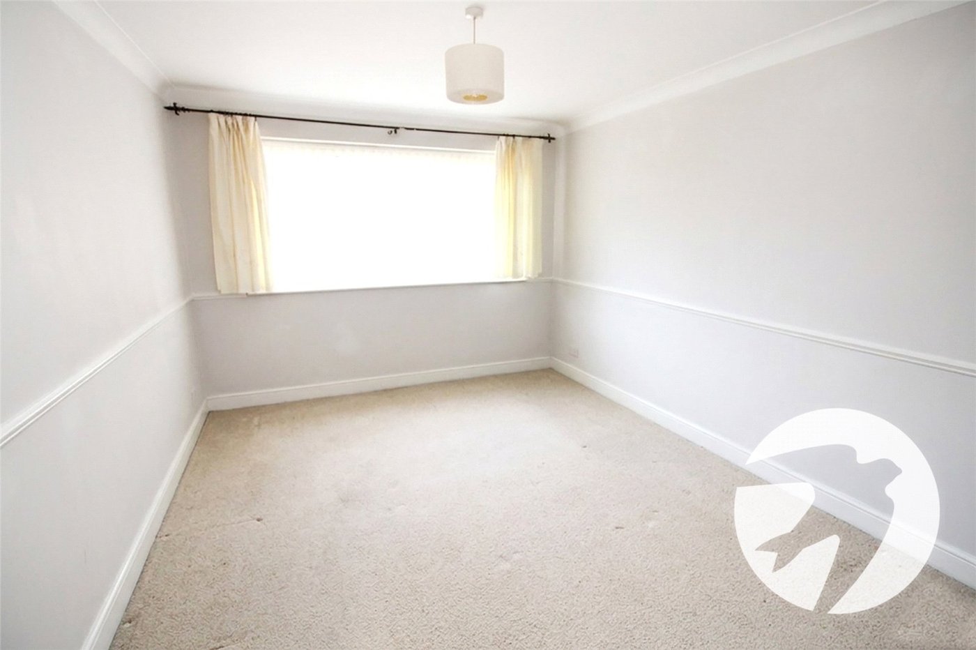 2 bedroom property for sale in London | Robinson Jackson