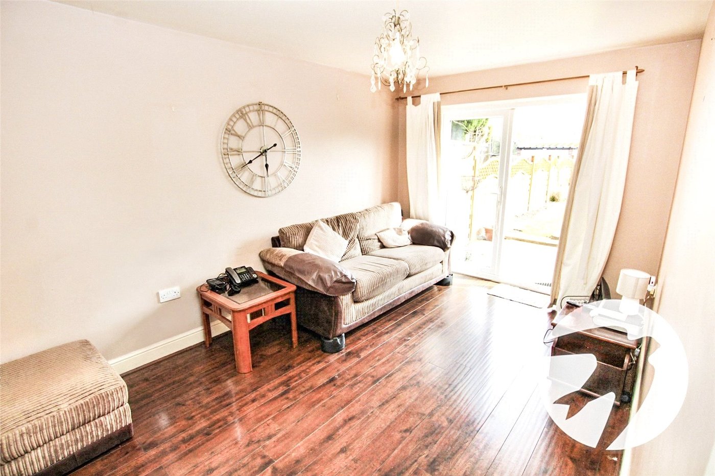 2 bedroom property for sale in London | Robinson Jackson