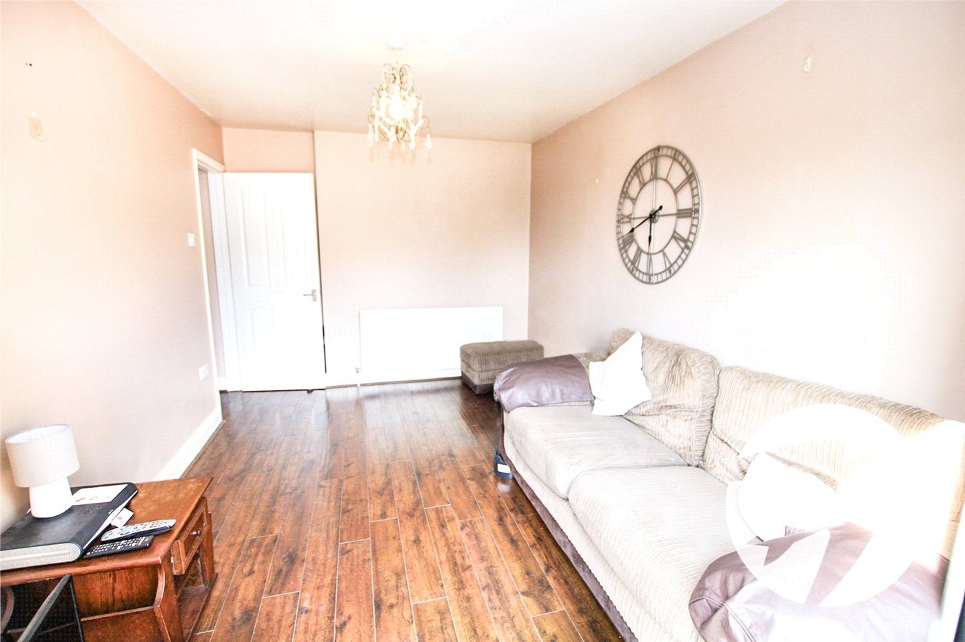 2 bedroom property for sale in London | Robinson Jackson