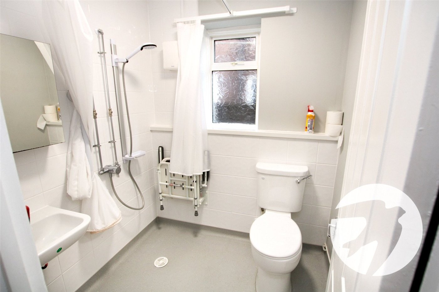 2 bedroom property for sale in London | Robinson Jackson