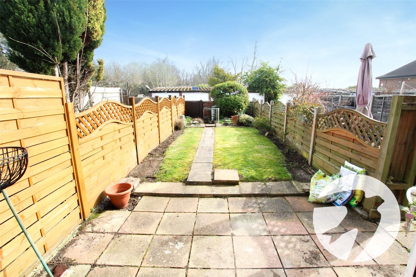 2 bedroom property for sale in London | Robinson Jackson