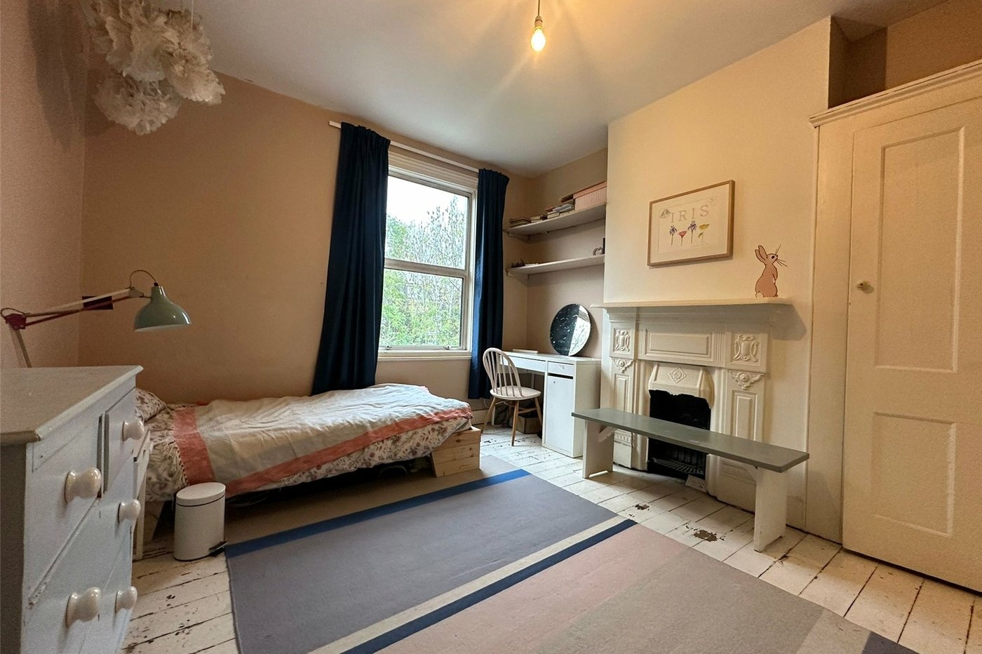 3 bedroom house for sale in London | Robinson Jackson