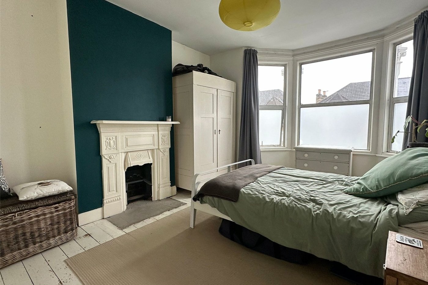 3 bedroom house for sale in London | Robinson Jackson