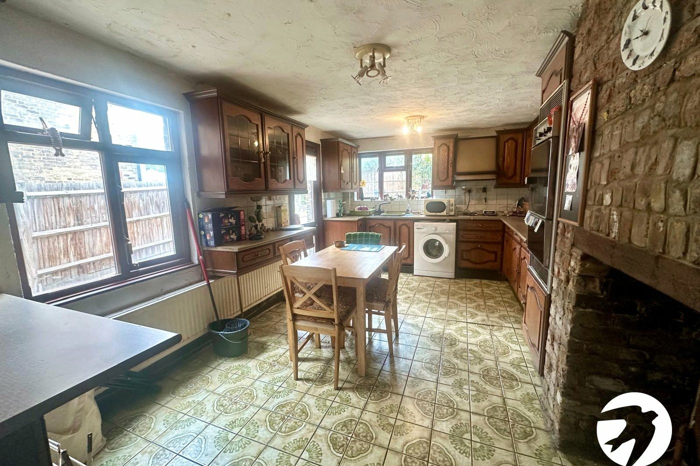 3 bedroom house for sale in London | Robinson Jackson