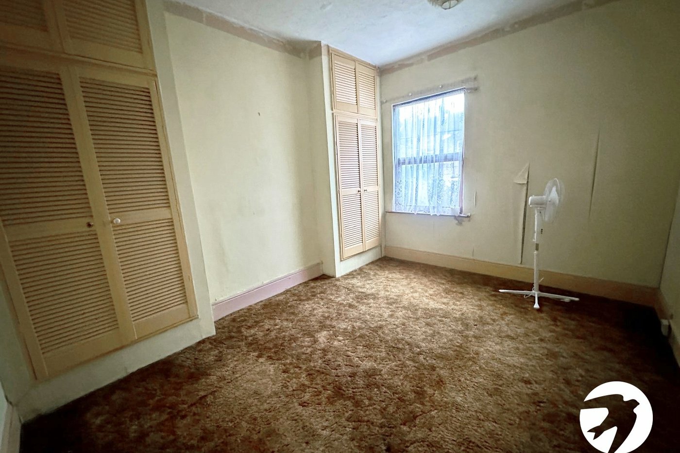 3 bedroom house for sale in London | Robinson Jackson