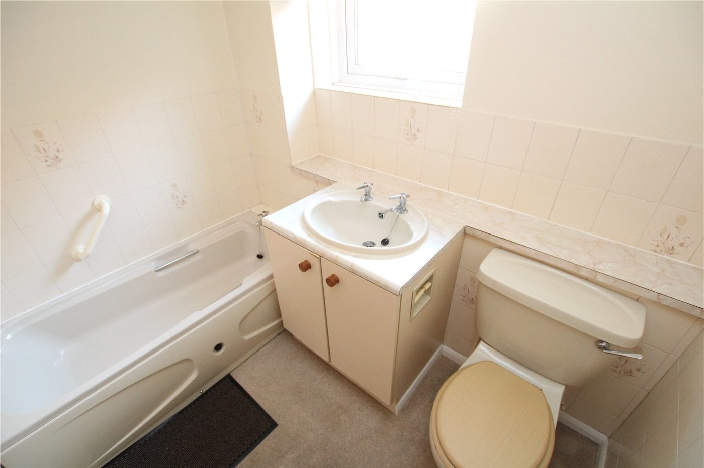 1 bedroom property for sale in Bowes Close | Robinson Jackson