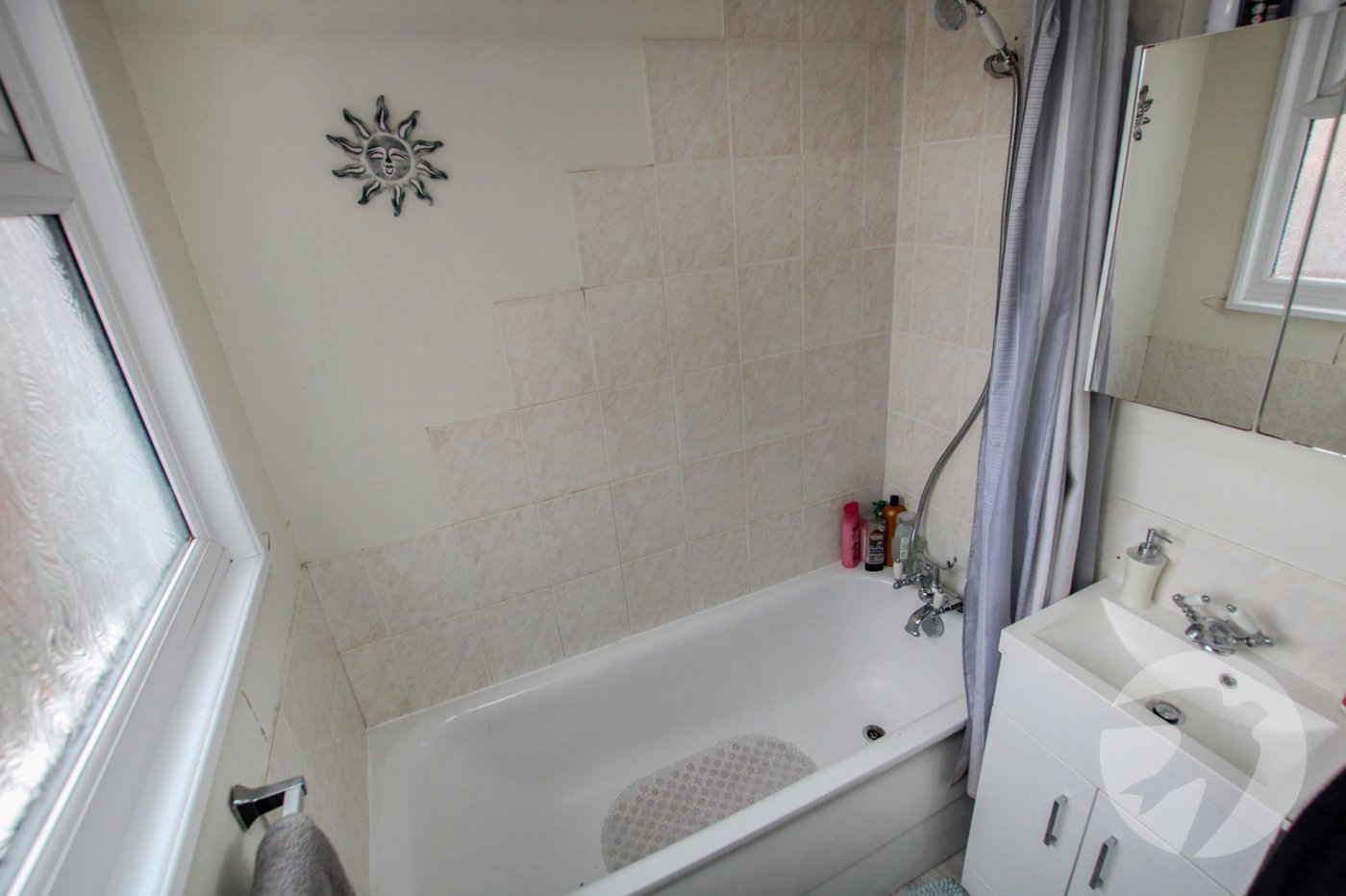 house for sale in Mottingham, London, SE9 Robinson Jackson