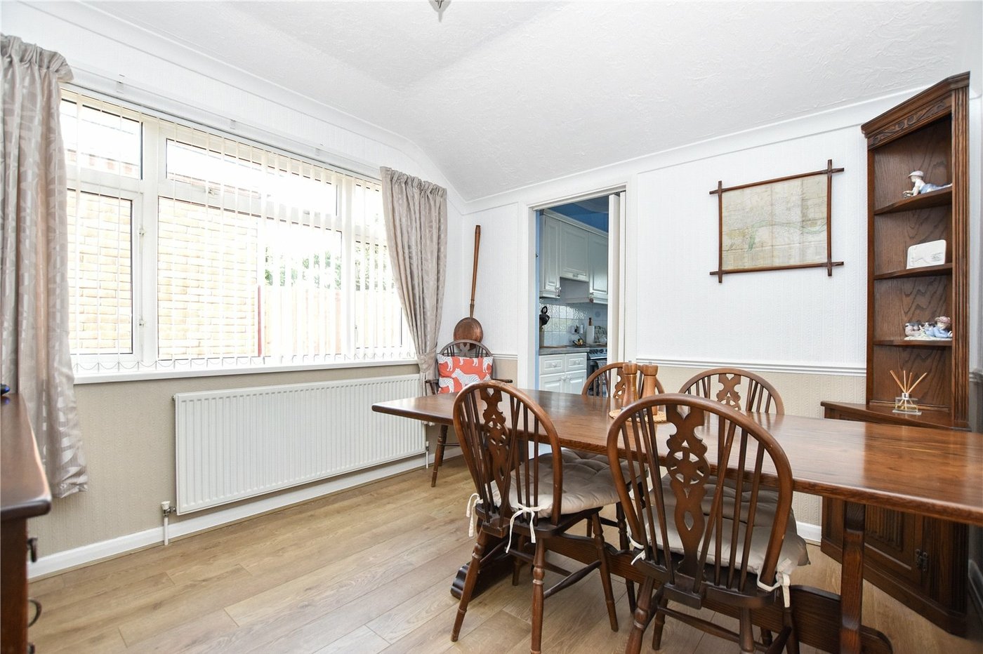 2 bedroom bungalow for sale in Bexleyheath | Robinson Jackson