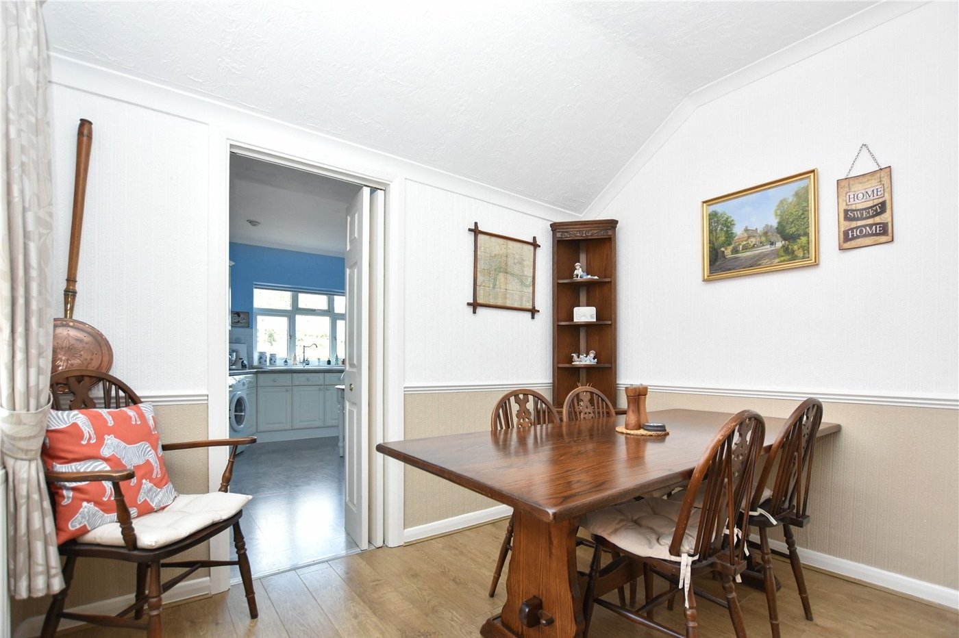 2 bedroom bungalow for sale in Bexleyheath | Robinson Jackson