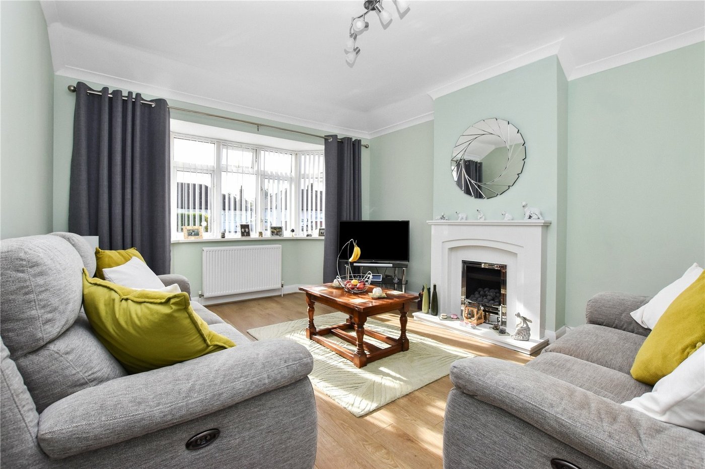 2 bedroom bungalow for sale in Bexleyheath | Robinson Jackson