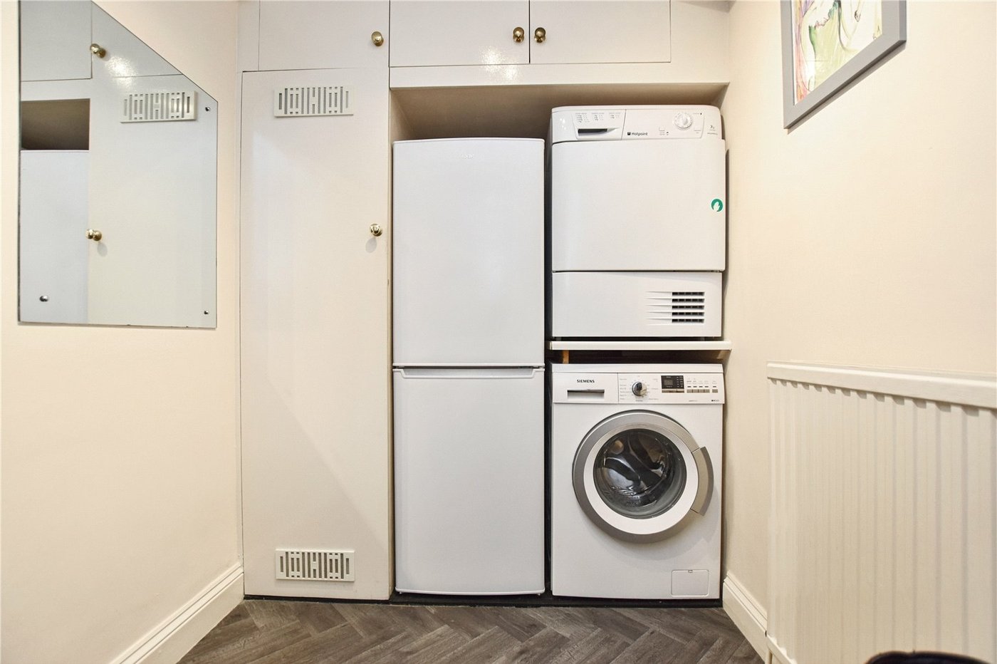 3 bedroom bungalow for sale in Bexleyheath | Robinson Jackson