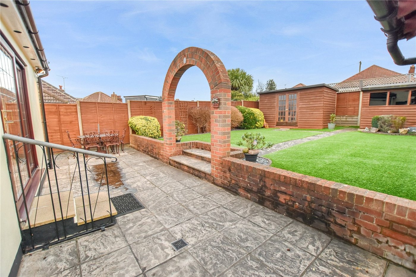 3 bedroom bungalow for sale in Bexleyheath | Robinson Jackson