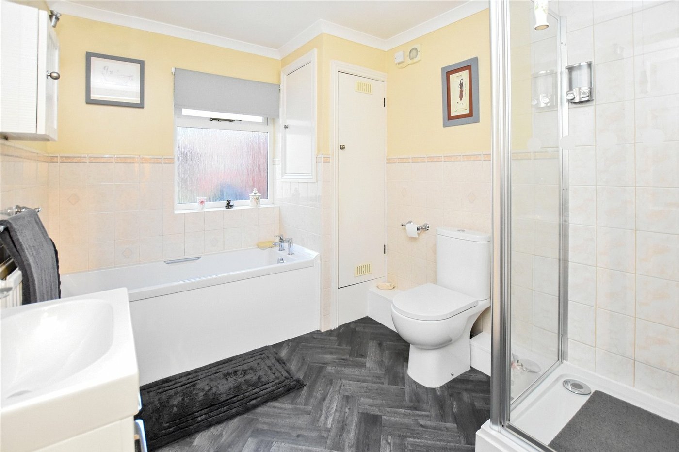 3 bedroom bungalow for sale in Bexleyheath | Robinson Jackson