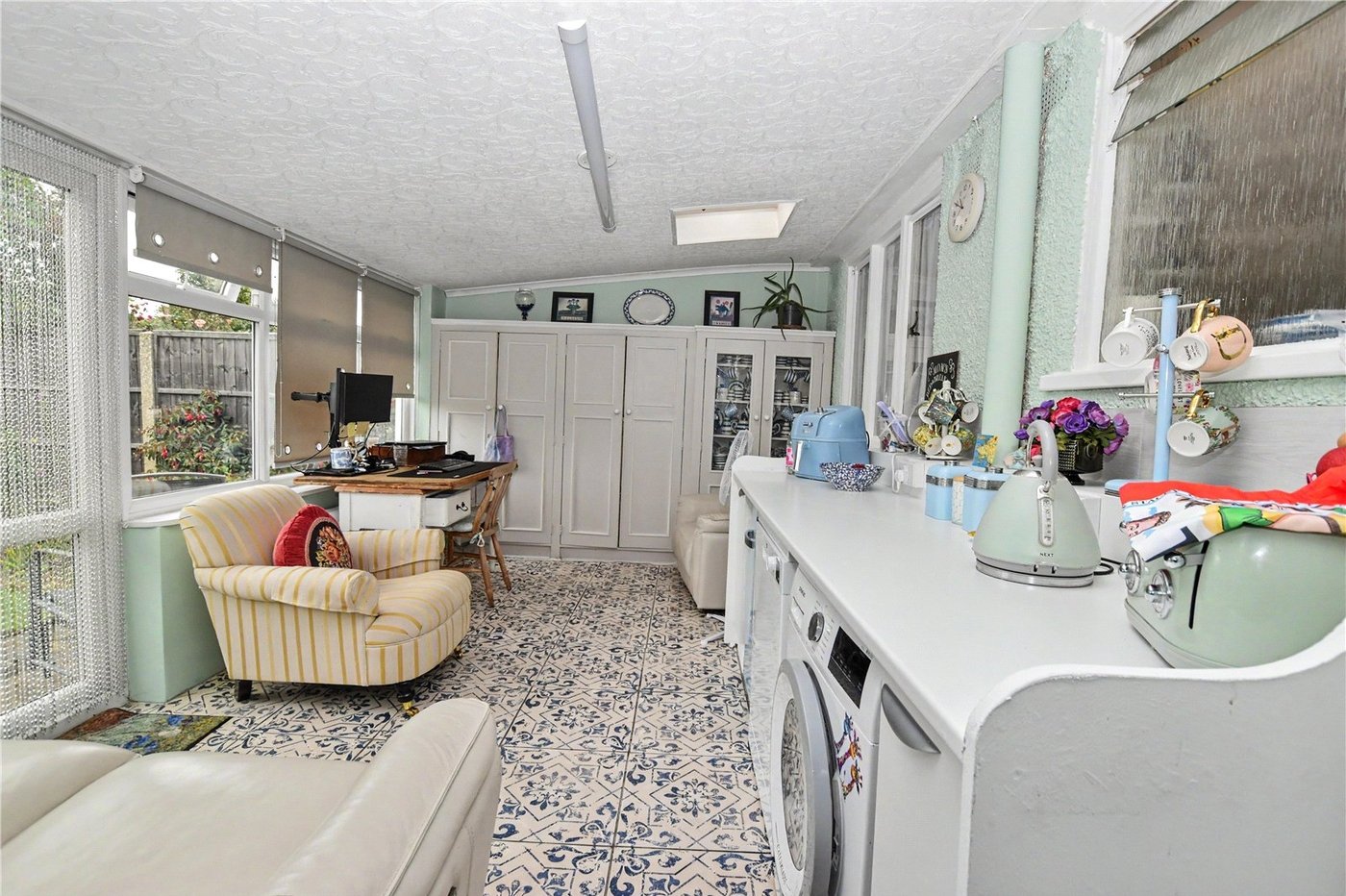 2 bedroom bungalow for sale in Bexleyheath | Robinson Jackson