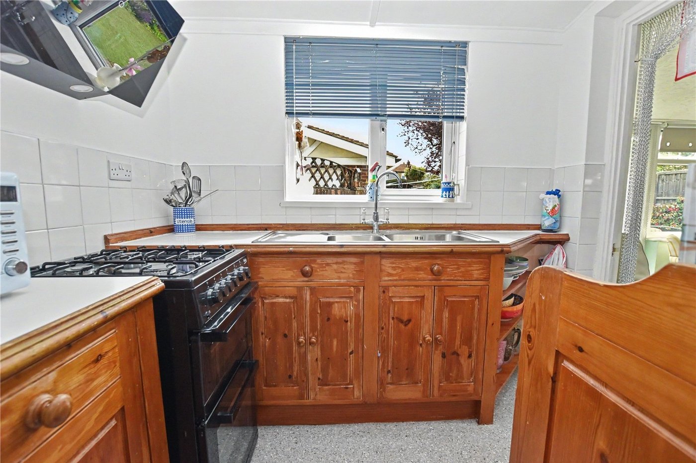 2 bedroom bungalow for sale in Bexleyheath | Robinson Jackson