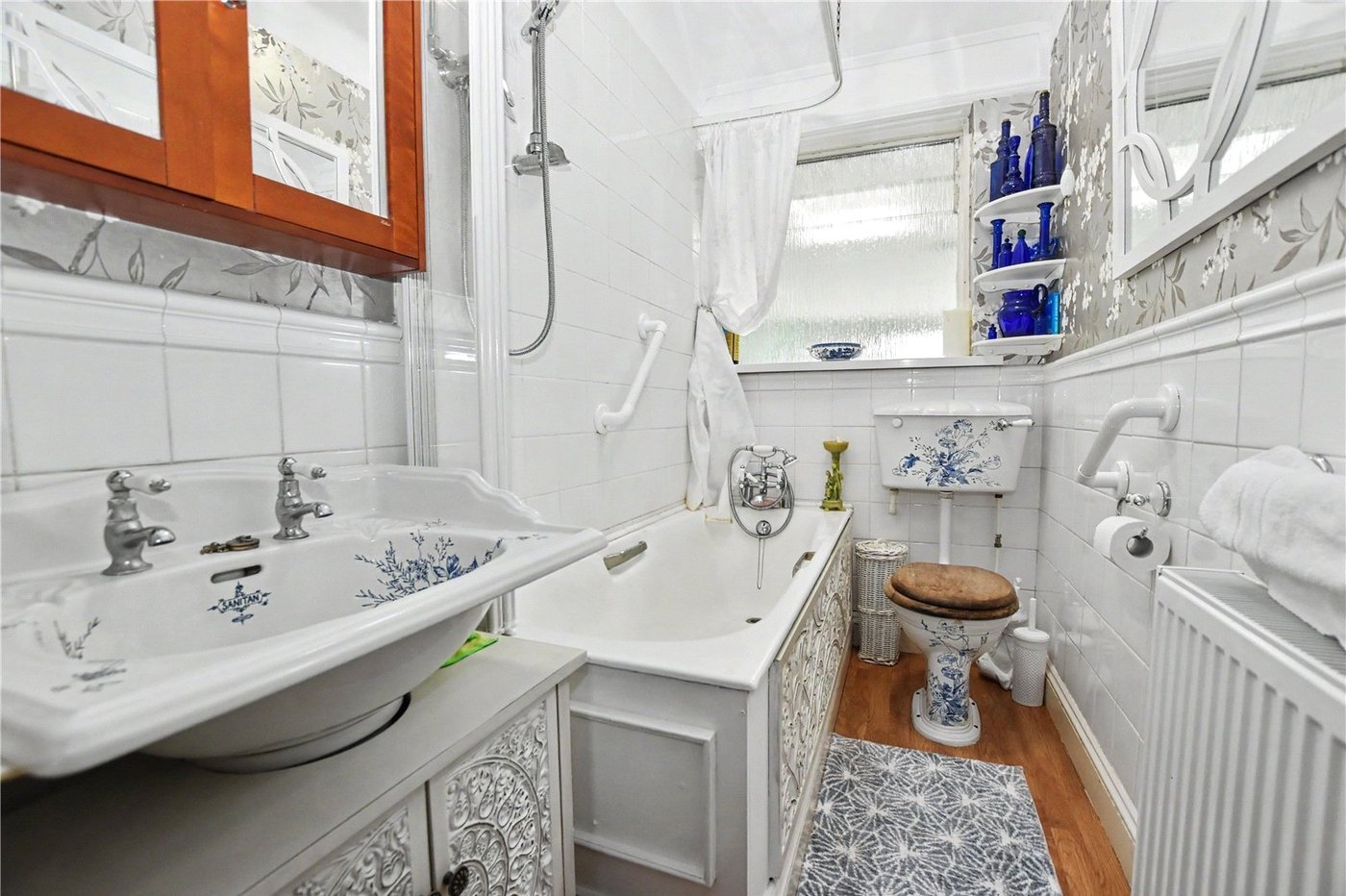 2 bedroom bungalow for sale in Bexleyheath | Robinson Jackson