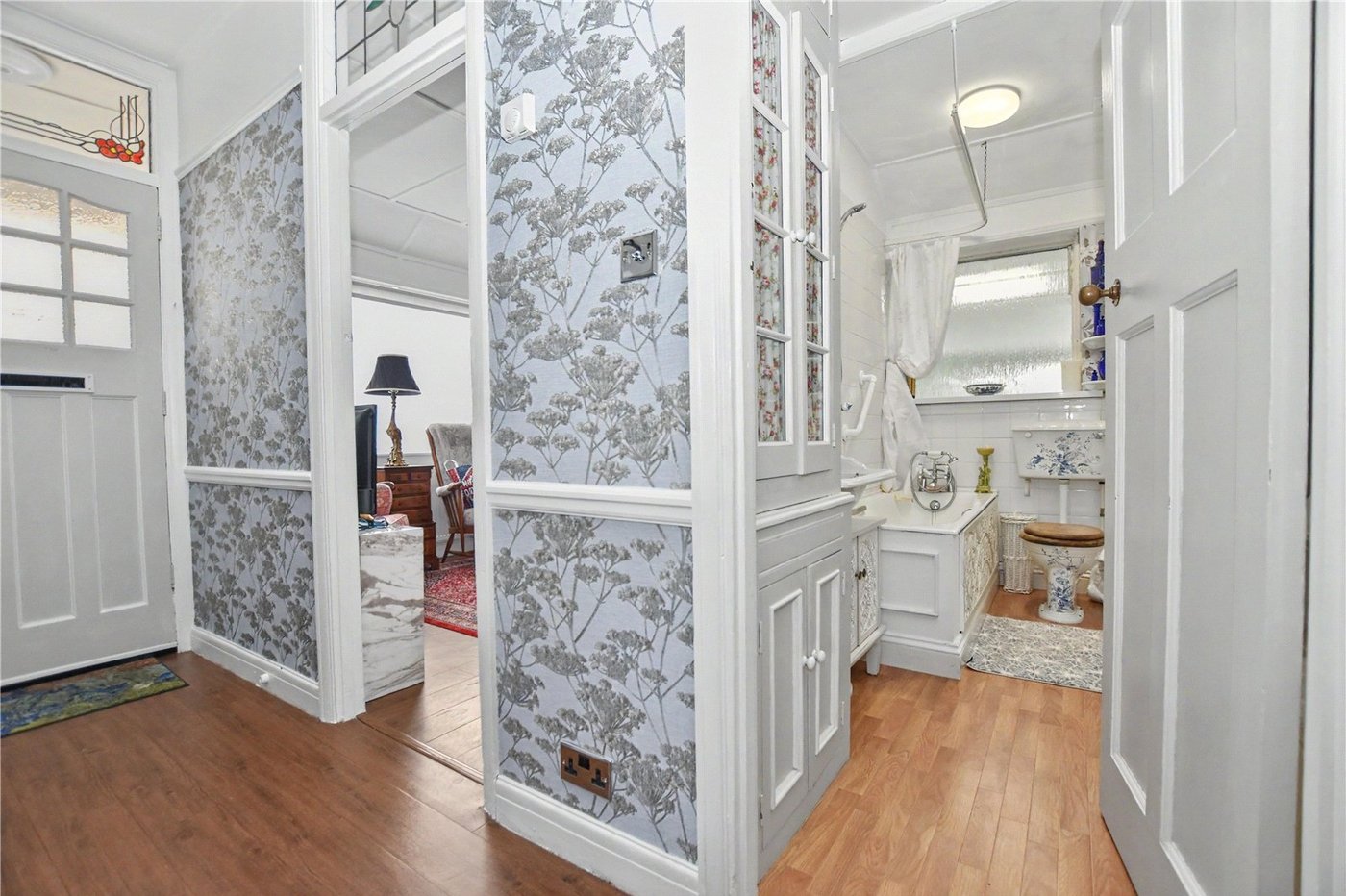 2 bedroom bungalow for sale in Bexleyheath | Robinson Jackson