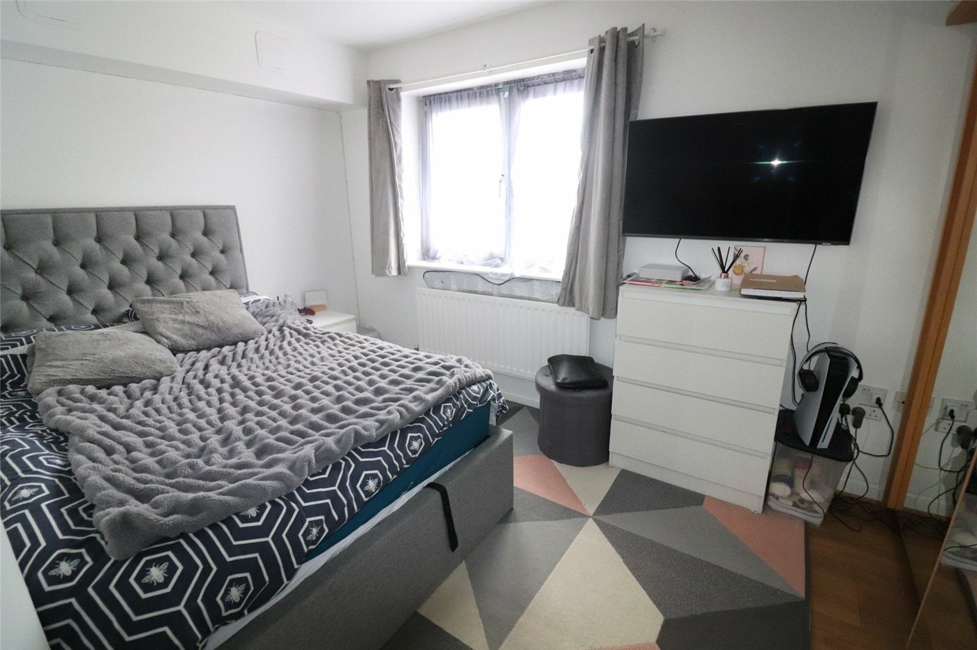 2 bedroom property for sale in Macarthur Close | Robinson Jackson