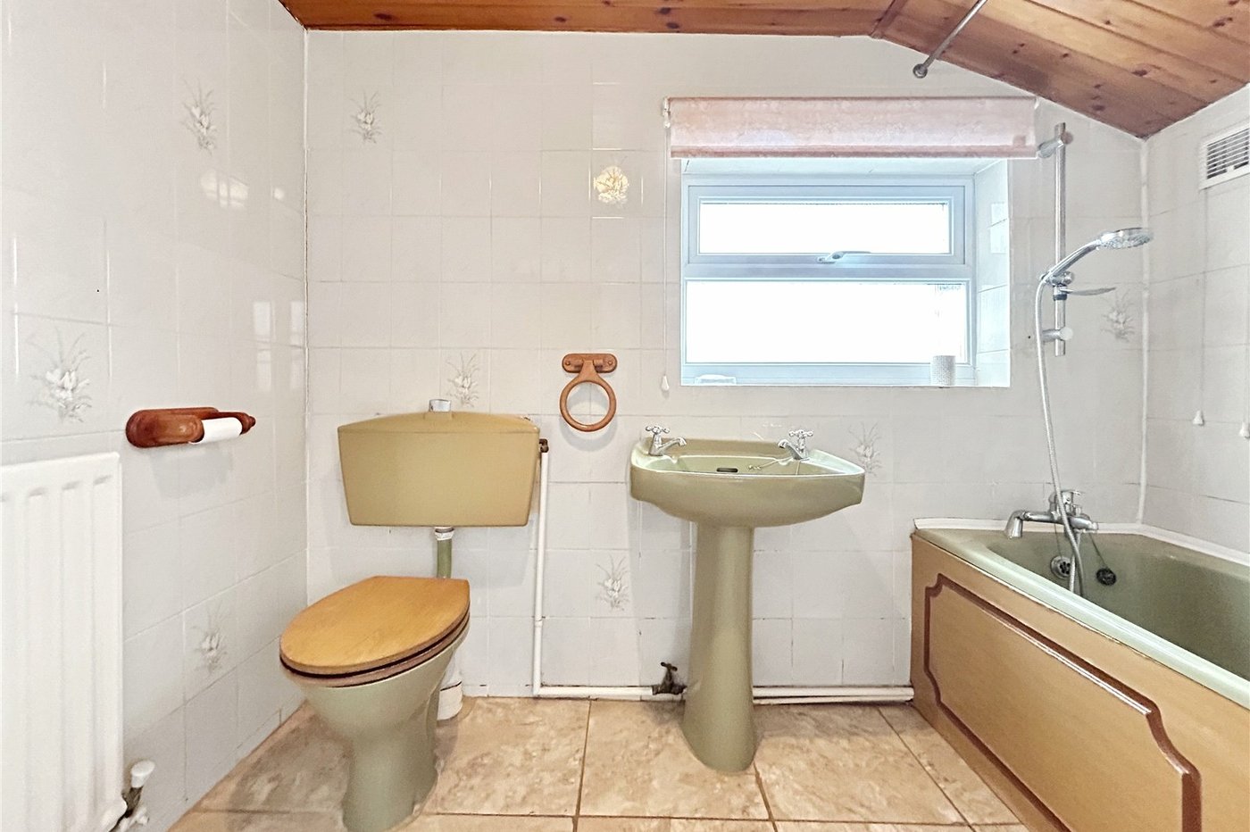 3 bedroom house for sale in Gillingham | Robinson Michael & Jackson