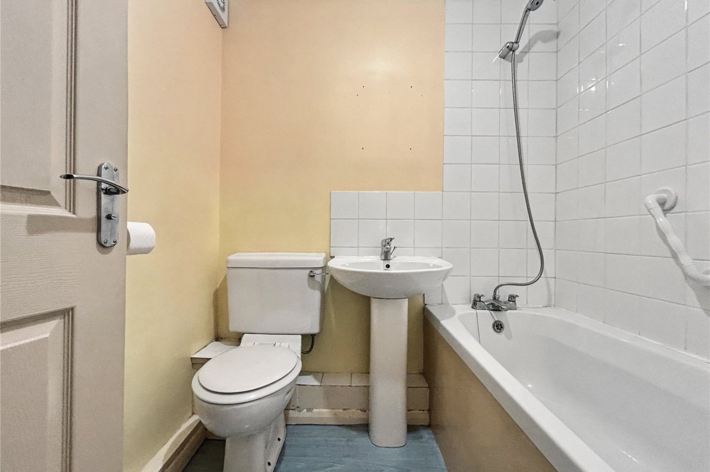 1 bedroom property for sale in Gillingham | Robinson Michael & Jackson