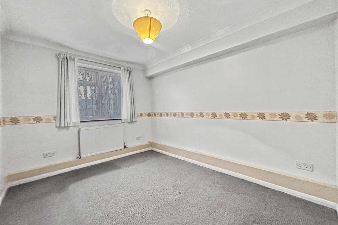 1 bedroom property for sale in Gillingham | Robinson Michael & Jackson