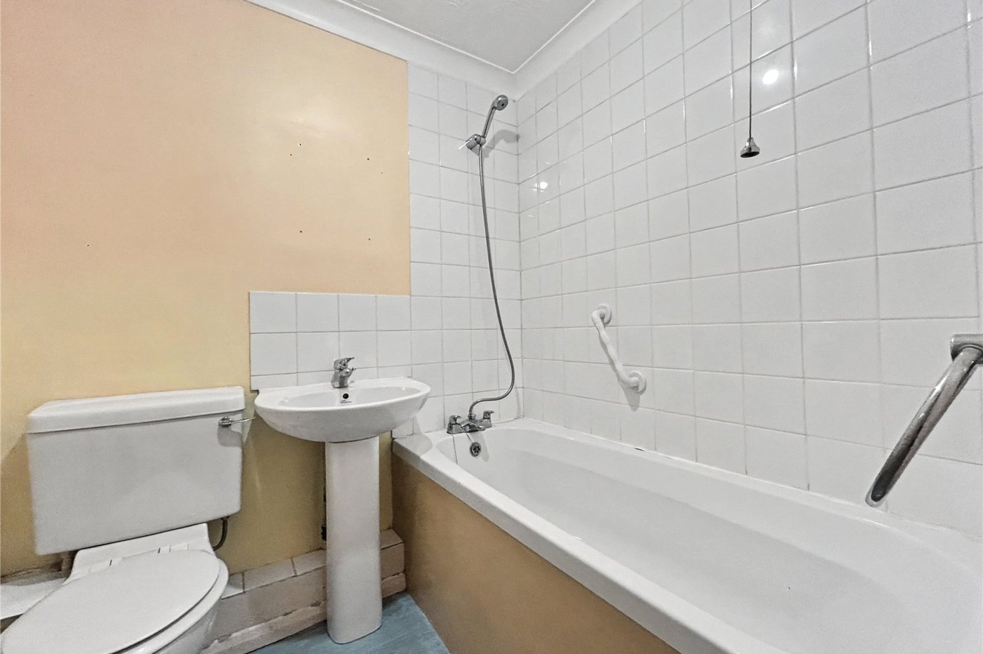 1 bedroom property for sale in Gillingham | Robinson Michael & Jackson