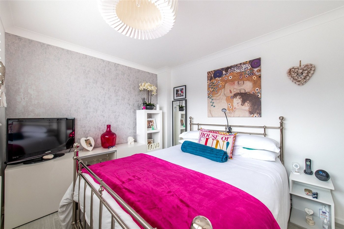 3 bedroom house for sale in Twydall | Robinson Michael & Jackson