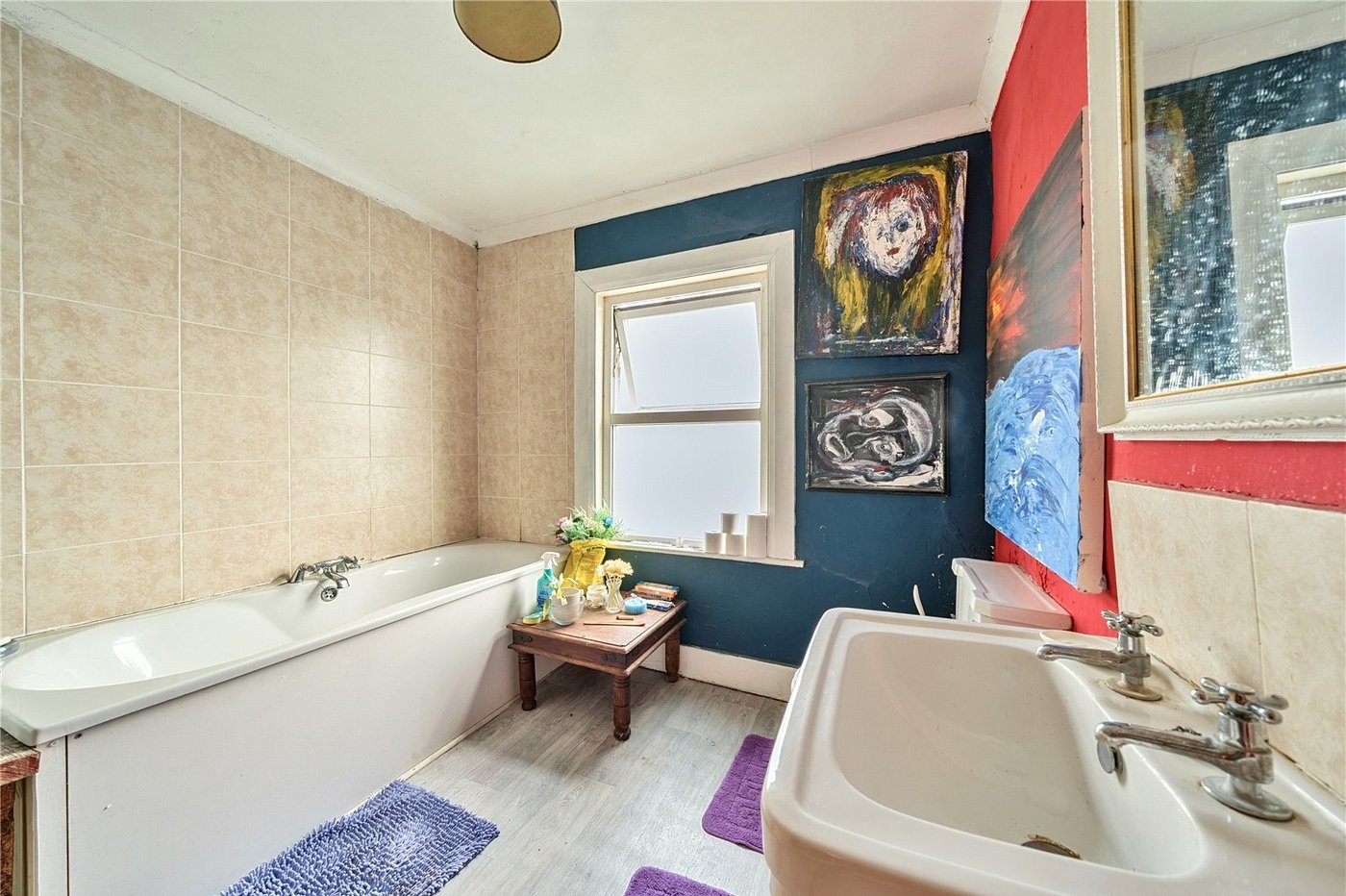 3 bedroom property for sale in London | Robinson Jackson