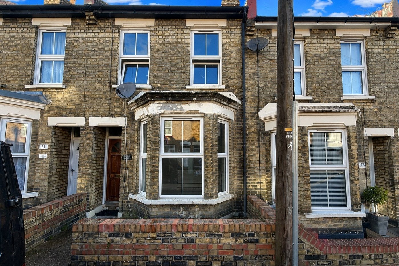 3 bedroom house for sale in Gillingham | Robinson Michael & Jackson