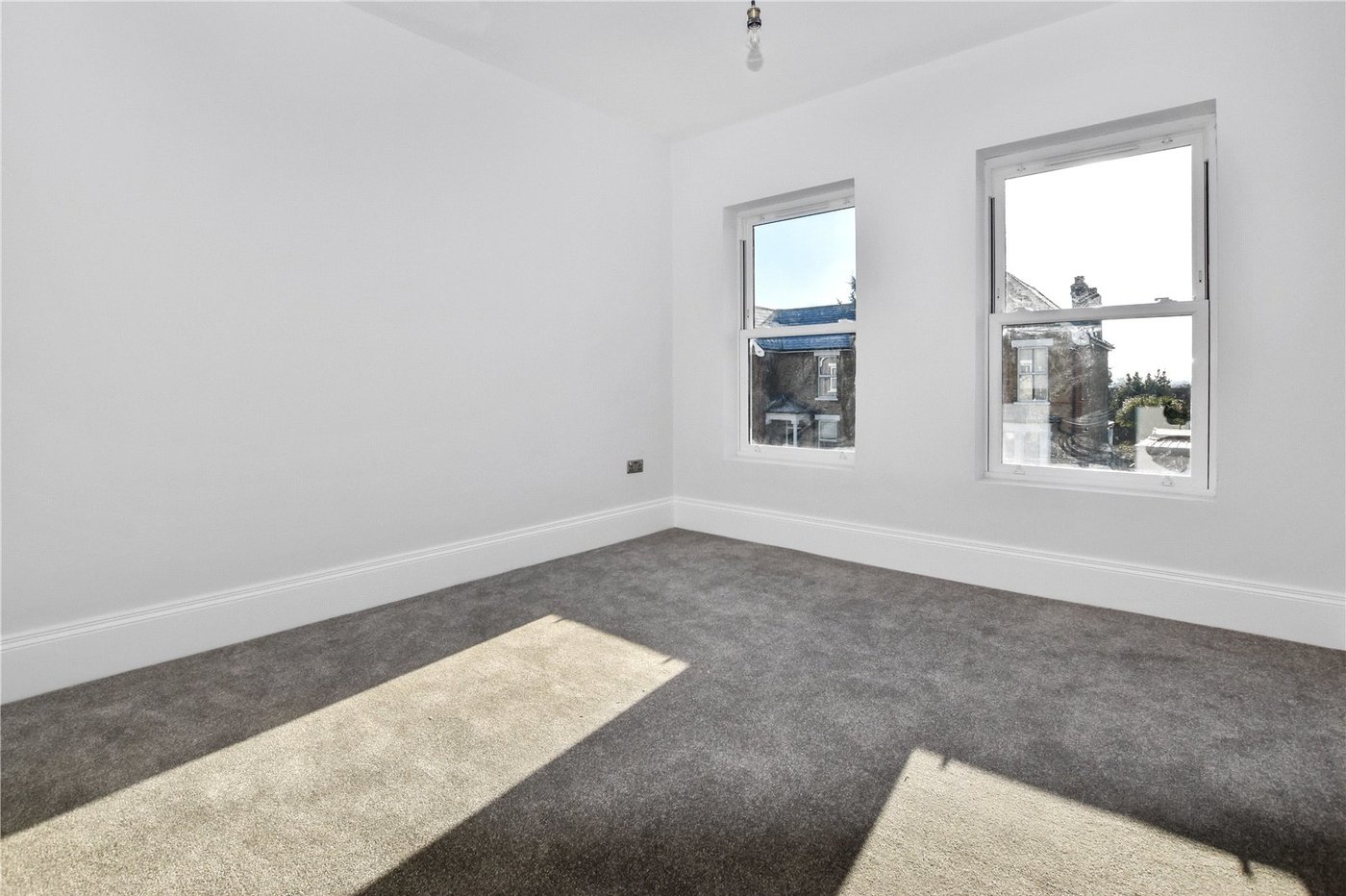 4 bedroom house for sale in Bexleyheath | Robinson Jackson