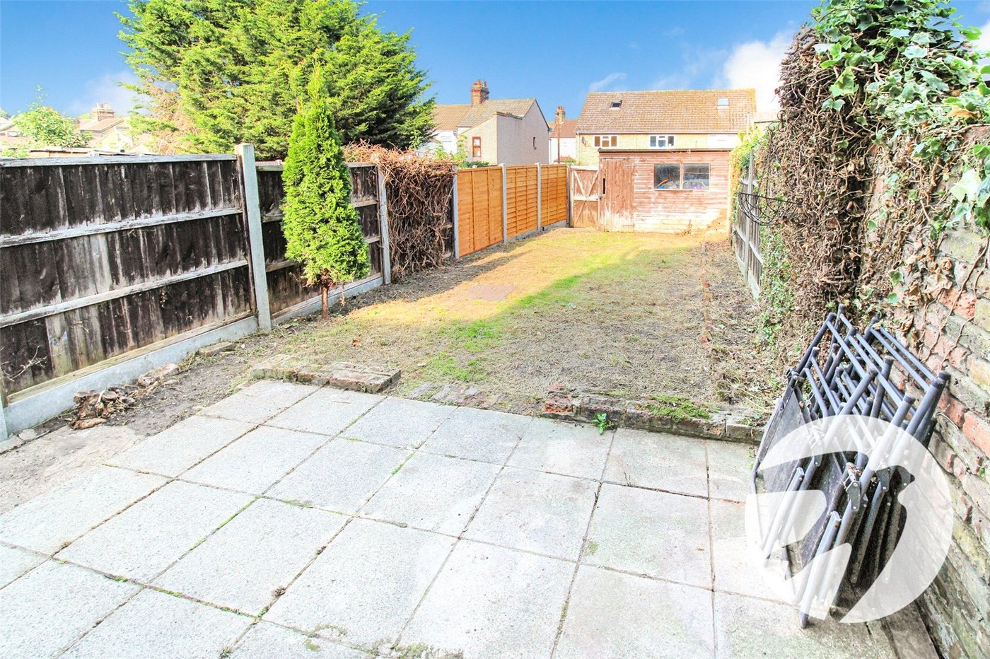 3 bedroom house for sale in Erith | Robinson Jackson