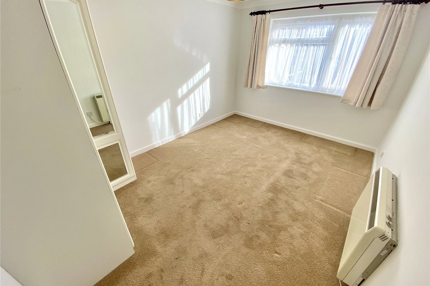 2 bedroom property for sale in Sidcup | Robinson Jackson