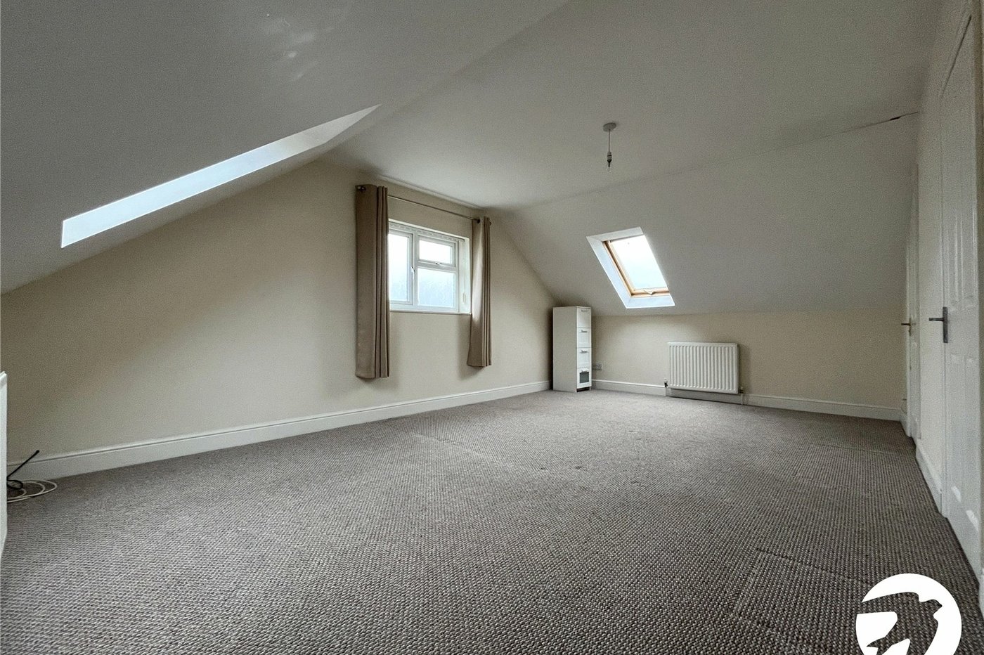 4 bedroom bungalow for sale in Rochester | Robinson Michael & Jackson