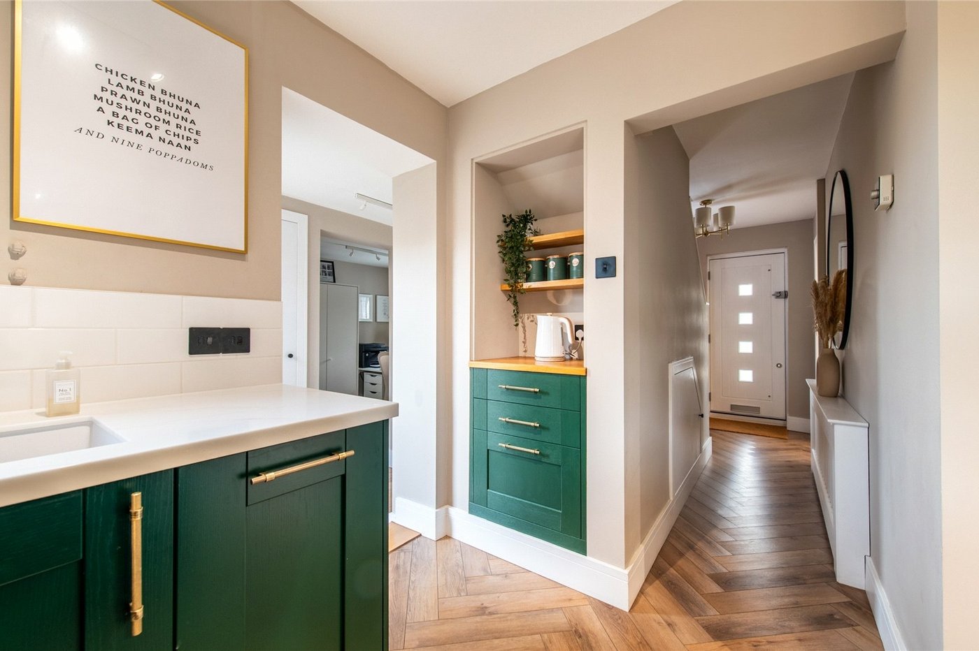 2 bedroom house for sale in Wainscott | Robinson Michael & Jackson