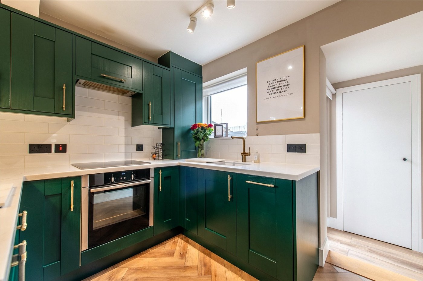 2 bedroom house for sale in Wainscott | Robinson Michael & Jackson