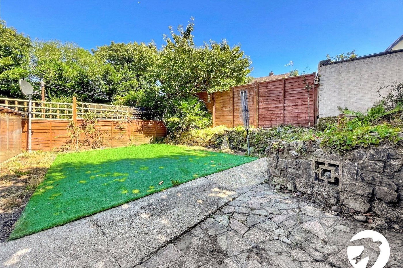 2 bedroom bungalow for sale in West Malling | Robinson Michael & Jackson