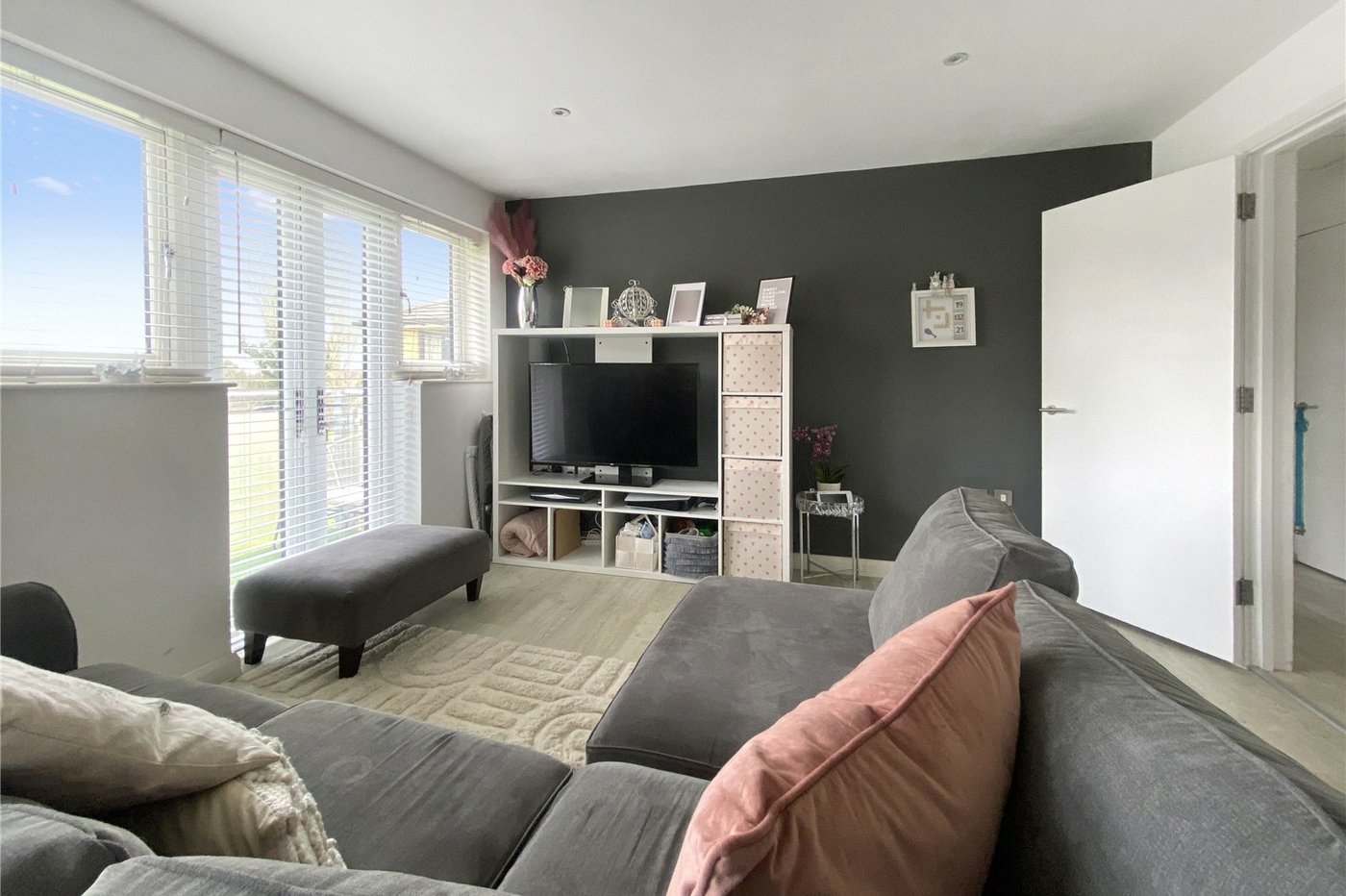2 bedroom property for sale in Sidcup | Robinson Jackson