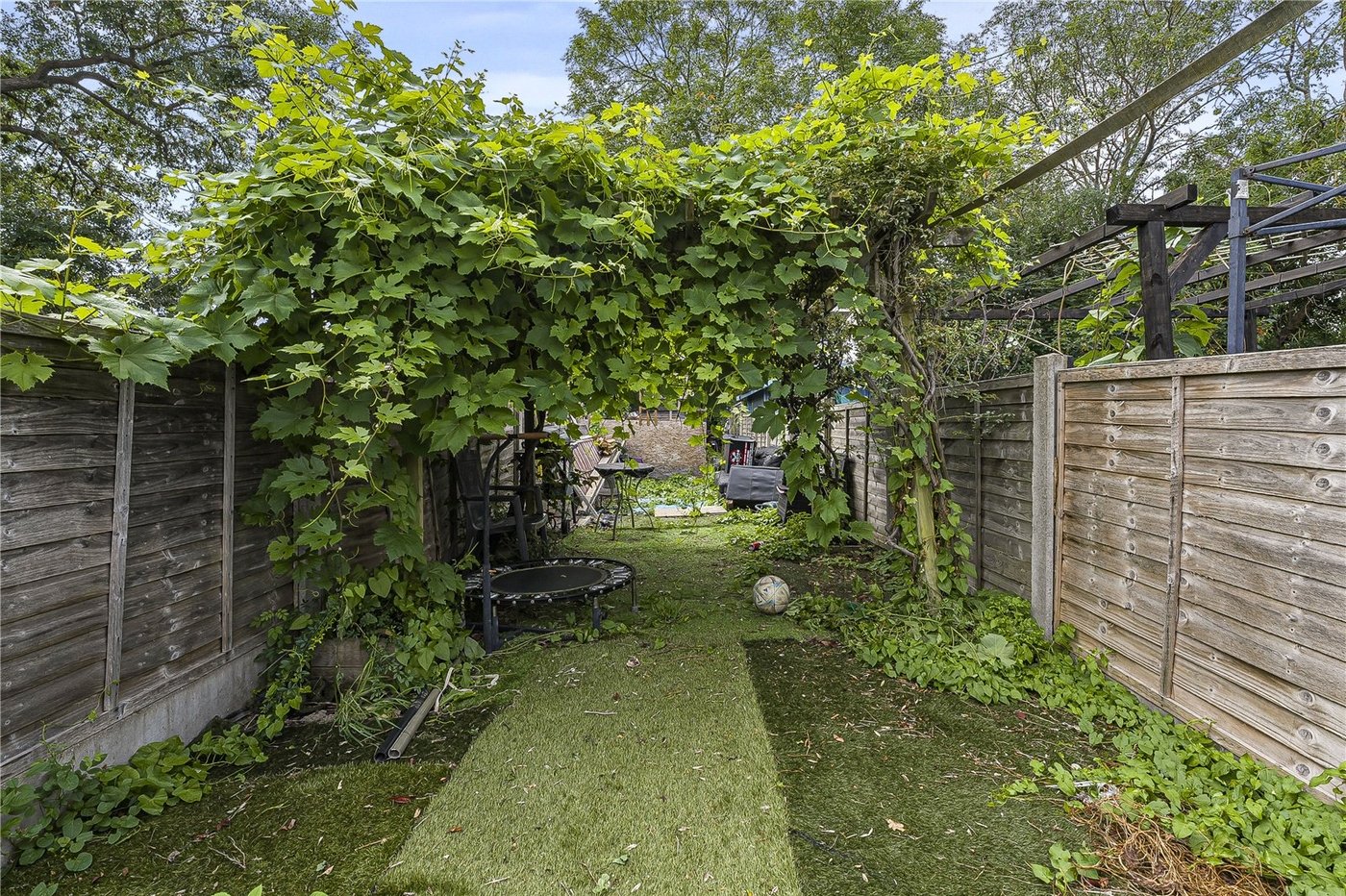 2 bedroom house for sale in Dartford | Robinson Jackson