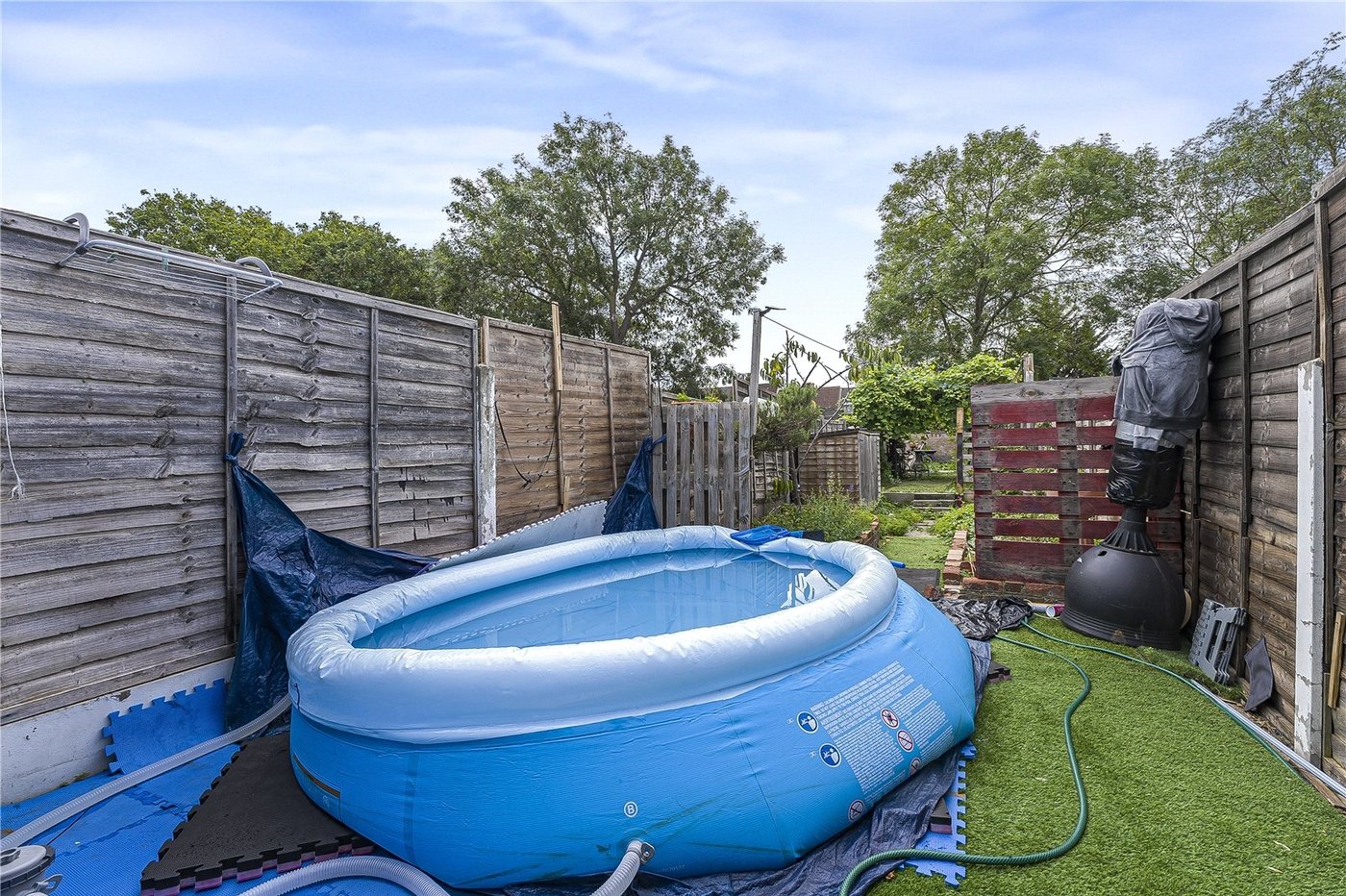 2 bedroom house for sale in Dartford | Robinson Jackson