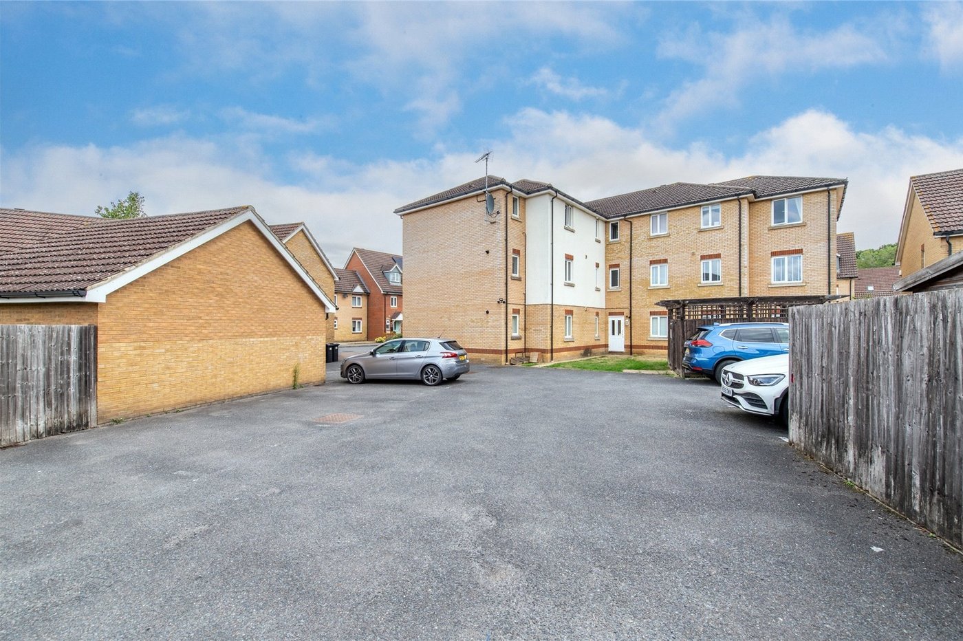 2 bedroom property for sale in Boughton Monchelsea | Robinson Michael & Jackson