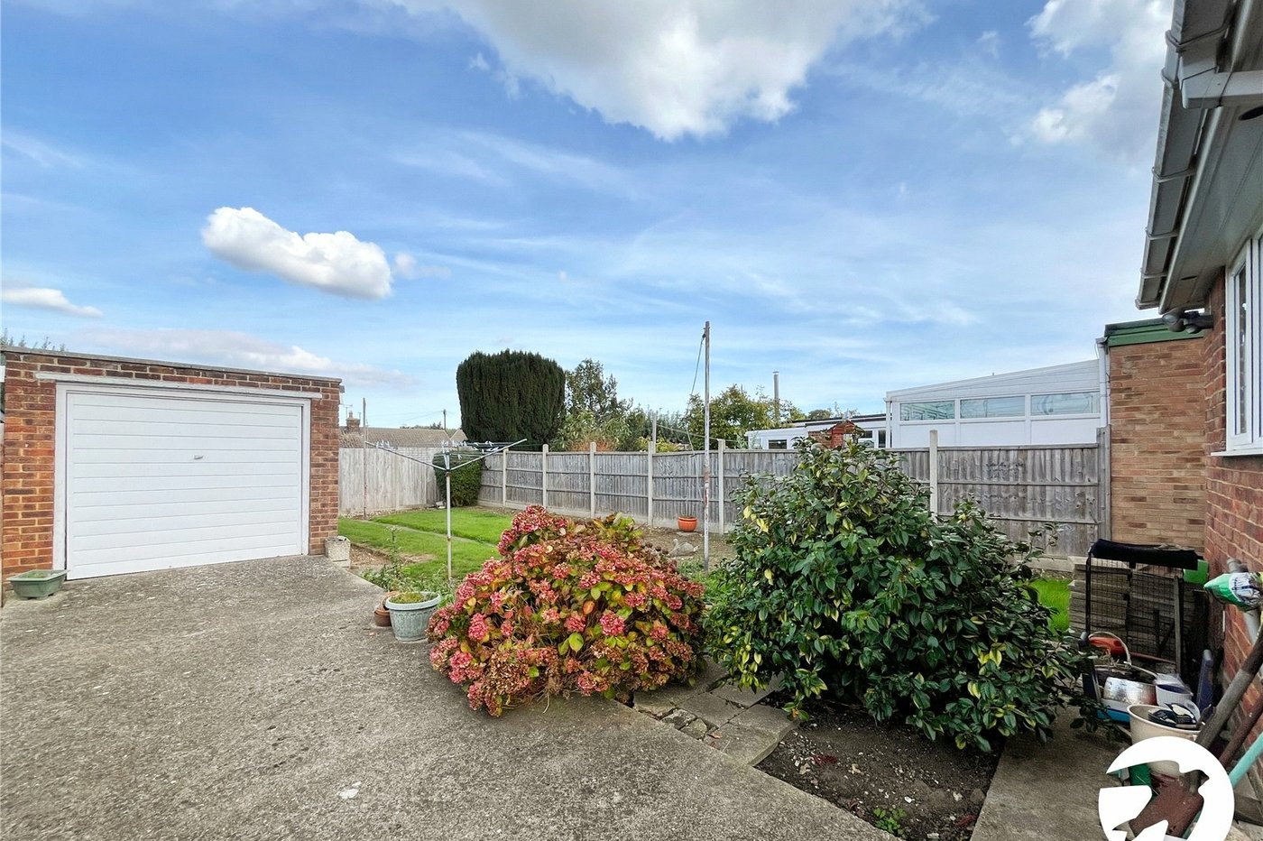 2 bedroom bungalow for sale in Sittingbourne | Robinson Michael & Jackson