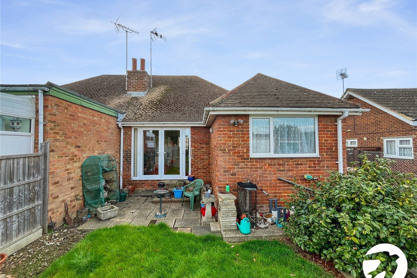 2 bedroom bungalow for sale in Sittingbourne | Robinson Michael & Jackson