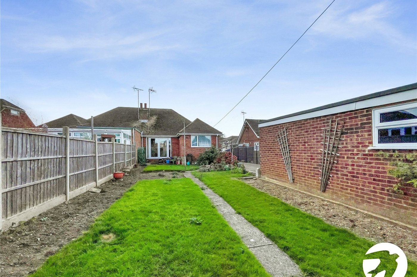 2 bedroom bungalow for sale in Sittingbourne | Robinson Michael & Jackson