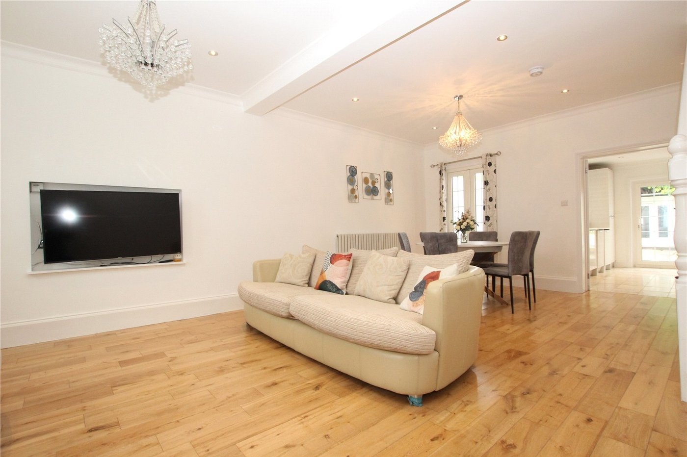 3 bedroom house for sale in Plumstead Common | Robinson Jackson