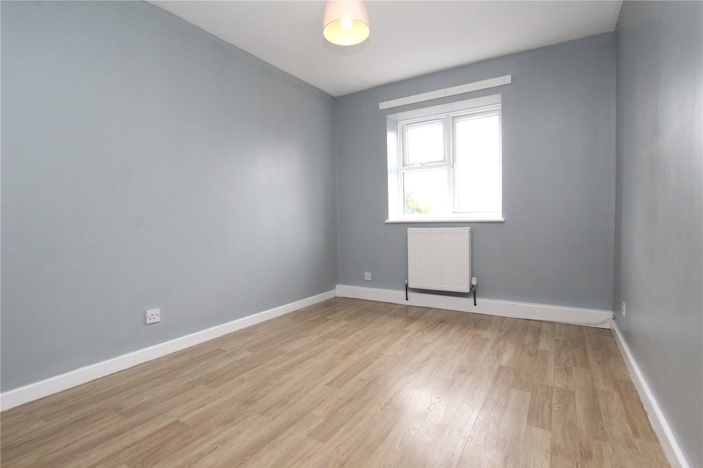 2 bedroom property for sale in Thamesmead | Robinson Jackson